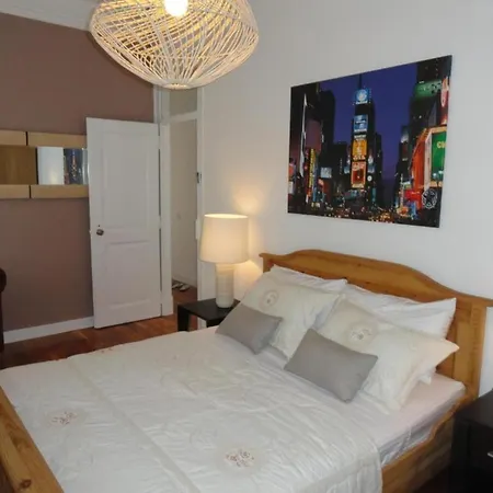 Modern 2-bed - Heart Of Downtown Apartamento